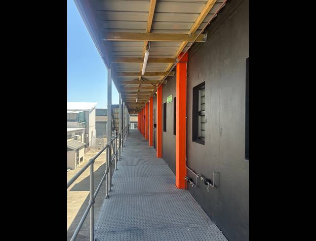 198M² BUILDING TO LET IN MAITLAND